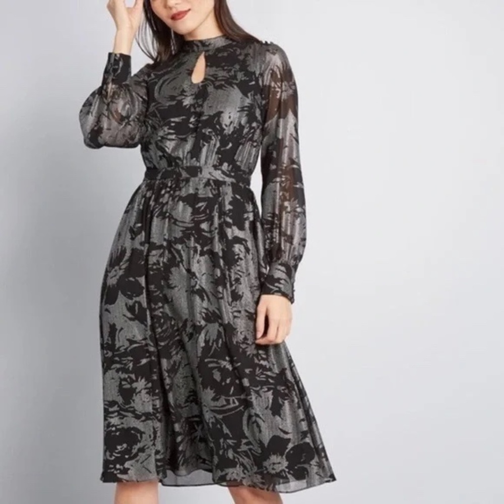 ModCloth More To Adore Women's Black Silver Long Sleeves Keyhole Midi Dress